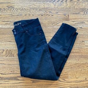 American Rag Juniors Black Zipper Skinny Pant